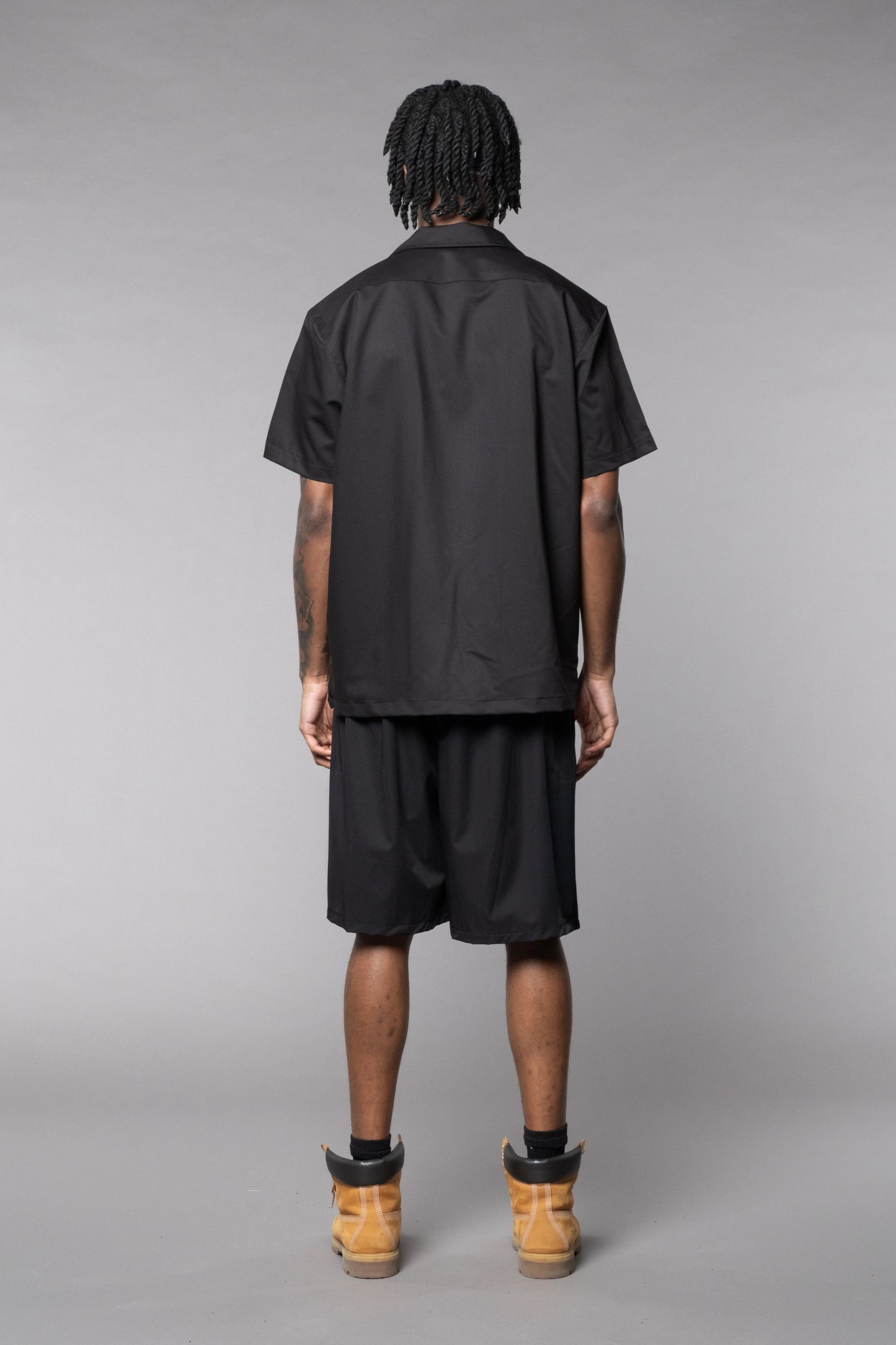 COORDINATO CAMICIA E BERMUDA NERO